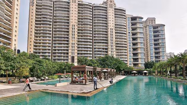 DLF The Magnolias premium apartments in Sector 42 Gurugram