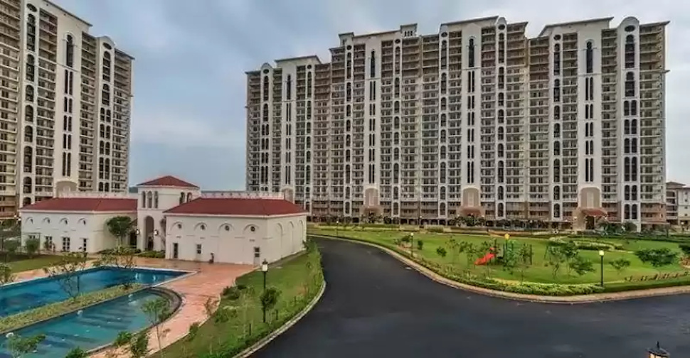 DLF New Town Heights ready to move apartments in Sector 91 New Gurgaon